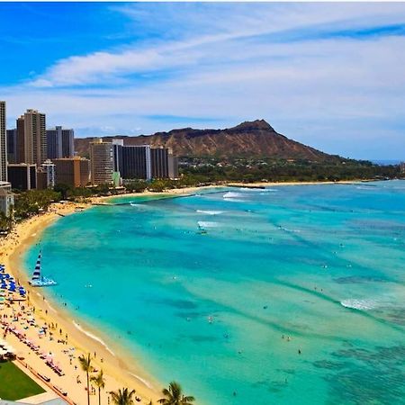 هونولولو Gem Of Waikiki At Inn On The Park المظهر الخارجي الصورة