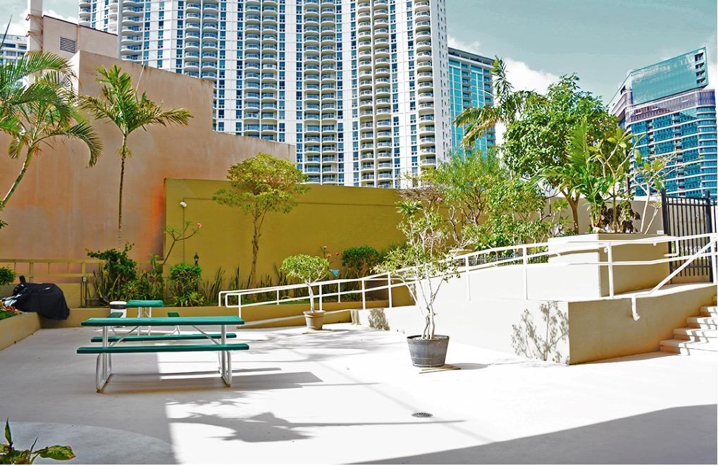 هونولولو Gem Of Waikiki At Inn On The Park المظهر الخارجي الصورة