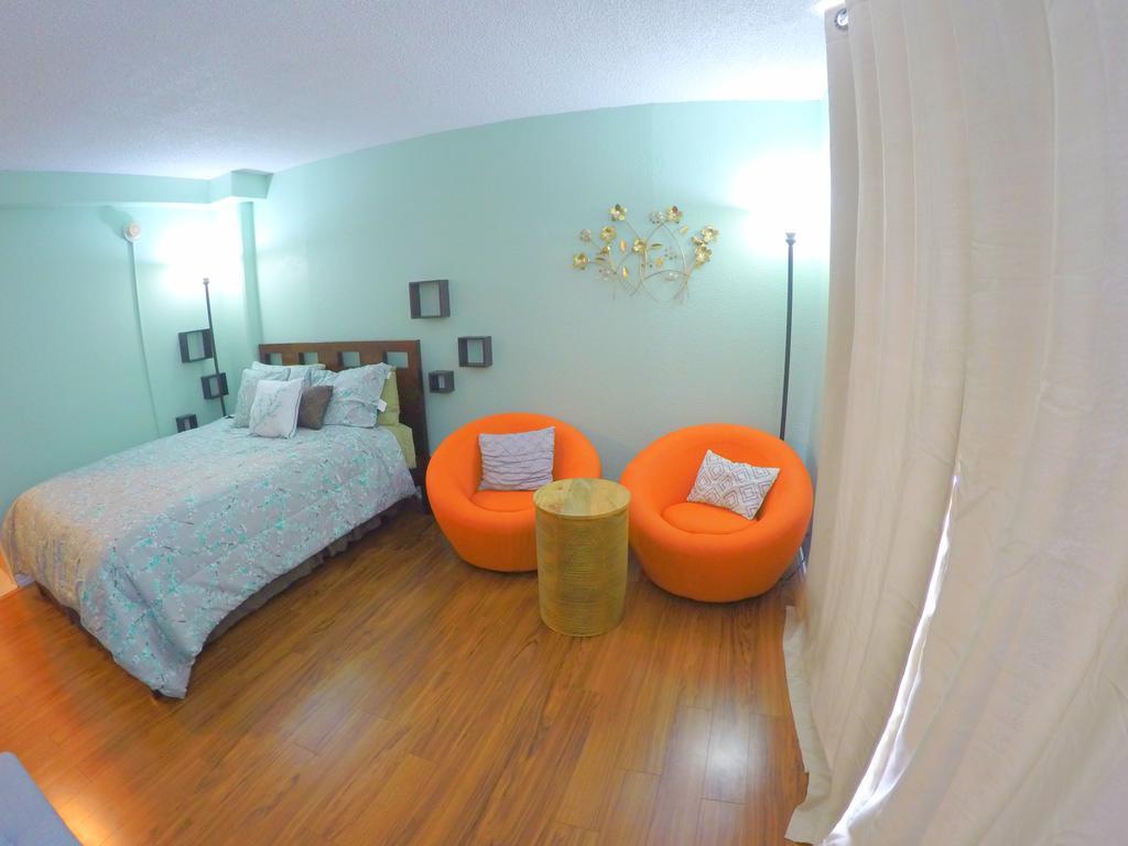 هونولولو Gem Of Waikiki At Inn On The Park المظهر الخارجي الصورة