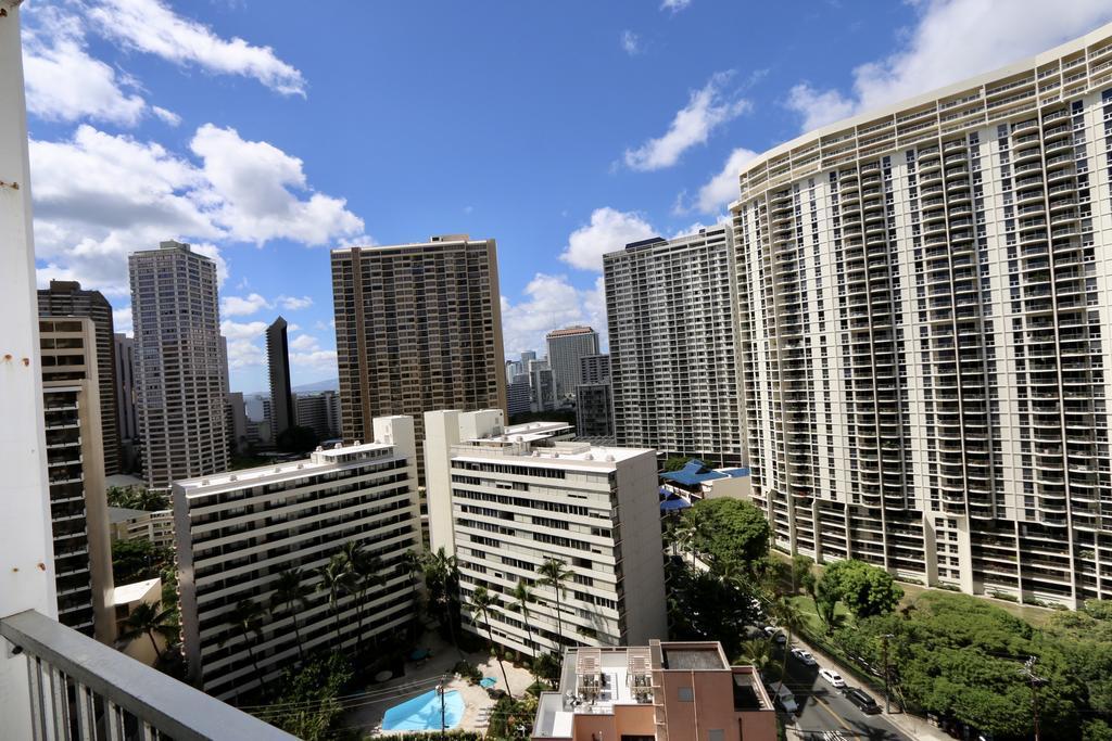 هونولولو Gem Of Waikiki At Inn On The Park المظهر الخارجي الصورة